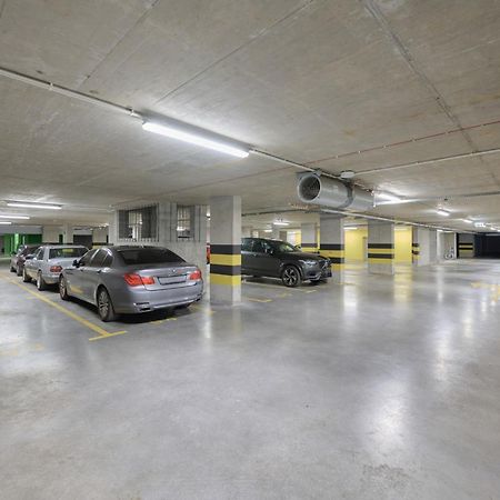 Luxurious Apartments With Balcony & Parking Gwiazdzista Wroclaw By Noclegi Renters Bagian luar foto