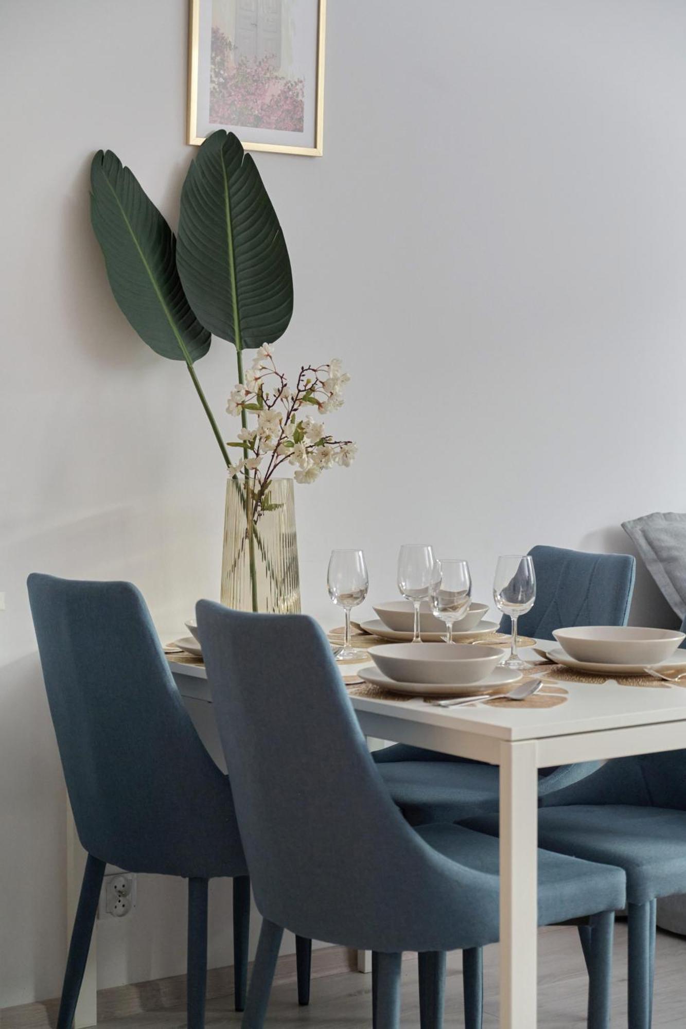 Luxurious Apartments With Balcony & Parking Gwiazdzista Wroclaw By Noclegi Renters Bagian luar foto